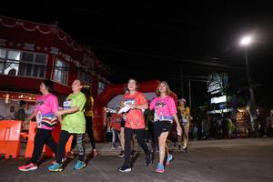 BIB: 4305
                            <button type="button" onclick="openModal(26262481)" class="btn btn-primary btn-sm float-right btn-popup" data-toggle="modal" data-target=".modal-high-quality">
                        <i class="fas fa-shopping-cart"></i> Add to Cart
                    </button>
                                            <button type="button" onclick="isThisMe(26262481, true)" class="btn btn-success btn-sm float-right btn-popup btn-isme hidden" data-toggle="tooltip" data-placement="bottom" title="นี่คือรูปของคุณใช่ไหม คลิกที่นี่เพื่อเอาเข้าอัลบั้ม">
                        <i class="fas fa-plus"></i> Add to album
                    </button>
                    <button type="button" onclick="isThisMe(26262481, false)" class="btn btn-warning btn-sm float-right btn-popup btn-isnotme hidden">
                        <i class="fas fa-ban"></i> Remove from album
                    </button>